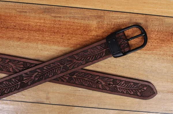 Brown belt with black buckle - Image 4